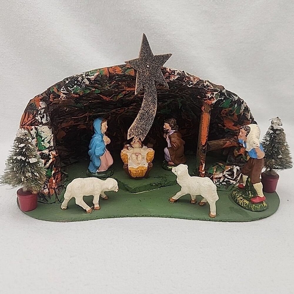 Nativity Set Lefton Made in Italy 1960's wooden base and paper-mache shell VTG